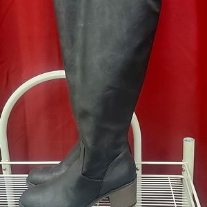 Size 7.5 brand new boots black leather